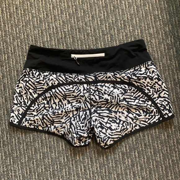 Speed Up Low Rise Lined Shorts - Picture 2 of 4